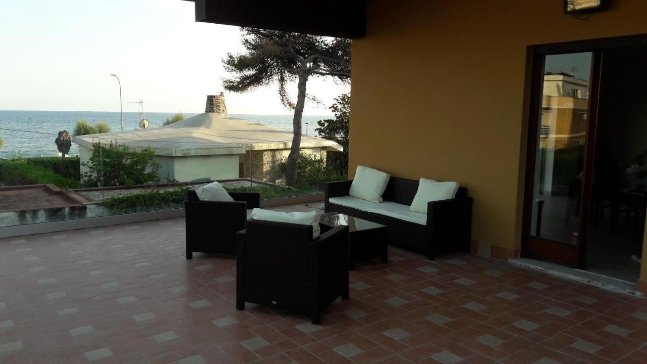 Stella Di Mare Villa Terracina Exteriör bild