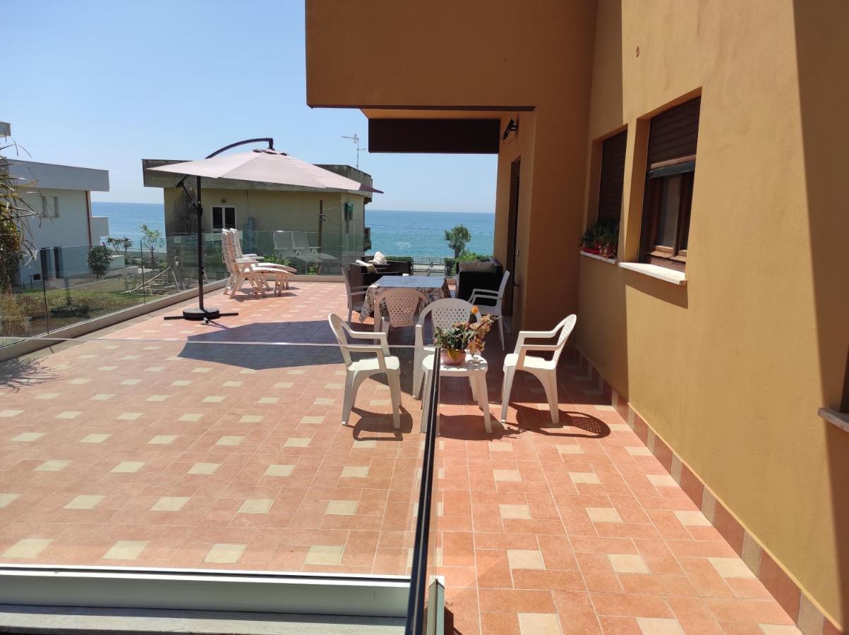Stella Di Mare Villa Terracina Exteriör bild